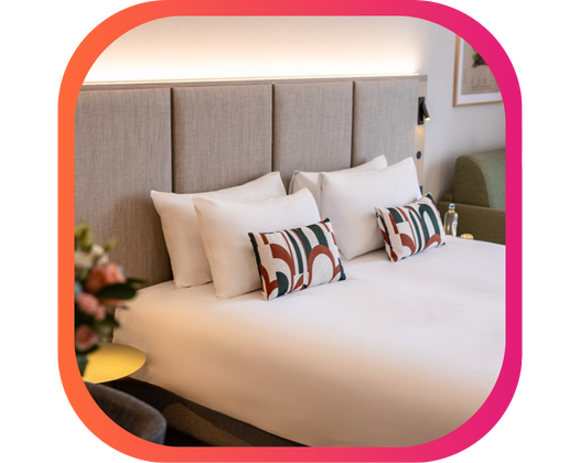 VANESSA SARI DU BLOOMA HOTEL